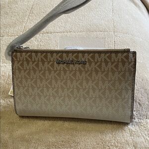 Michael Kors Ombre Beige Brown MK Zip Wristlet